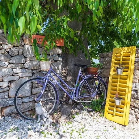 Casa Vito - Rustic Charm